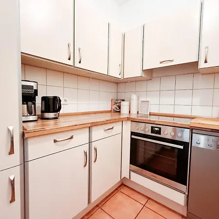 Renoviertes, Gemütliches Mit Balkon, Wifi Für Bis Zu 5 Personen Chemnitz